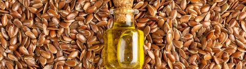 Olej lniany tłoczony na zimno - jakie ma właściwości oraz jak go używać?